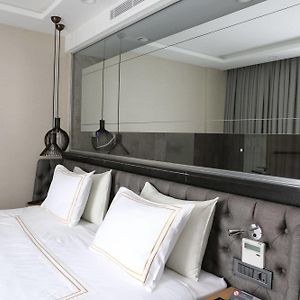 Deluxe Zimmer mit Kingsize-Bett